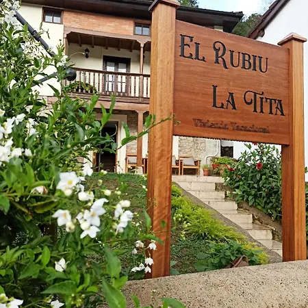 Holiday home El Rubiu La Tita *